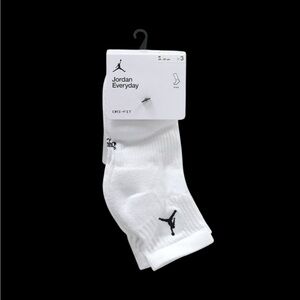 Nike AIR JORDAN Dri-fit Everyday Quarter crew Cut Ankle socks 3 Pair Pack